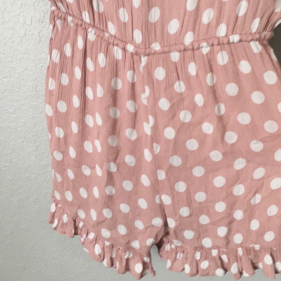 Polka dot pink romper - Picture 7 of 7